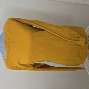 Gold Knit Hampshire Studio Sweater with‎ Boatneck/Bateau neckline